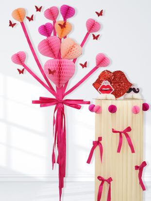 Picture of Valentine heart honeycomb tree